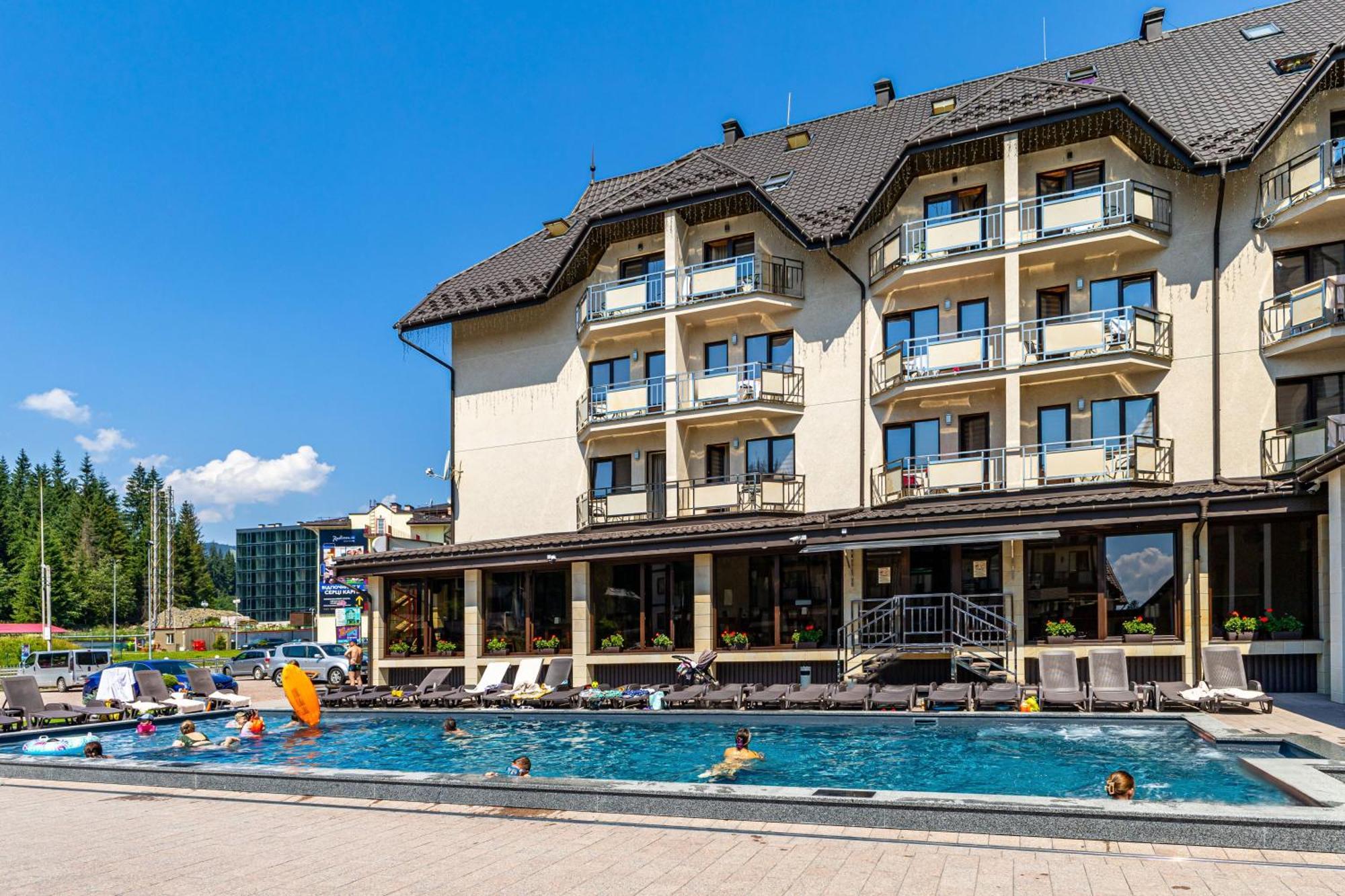 Continental Spa Resort Bukovel Exterior foto