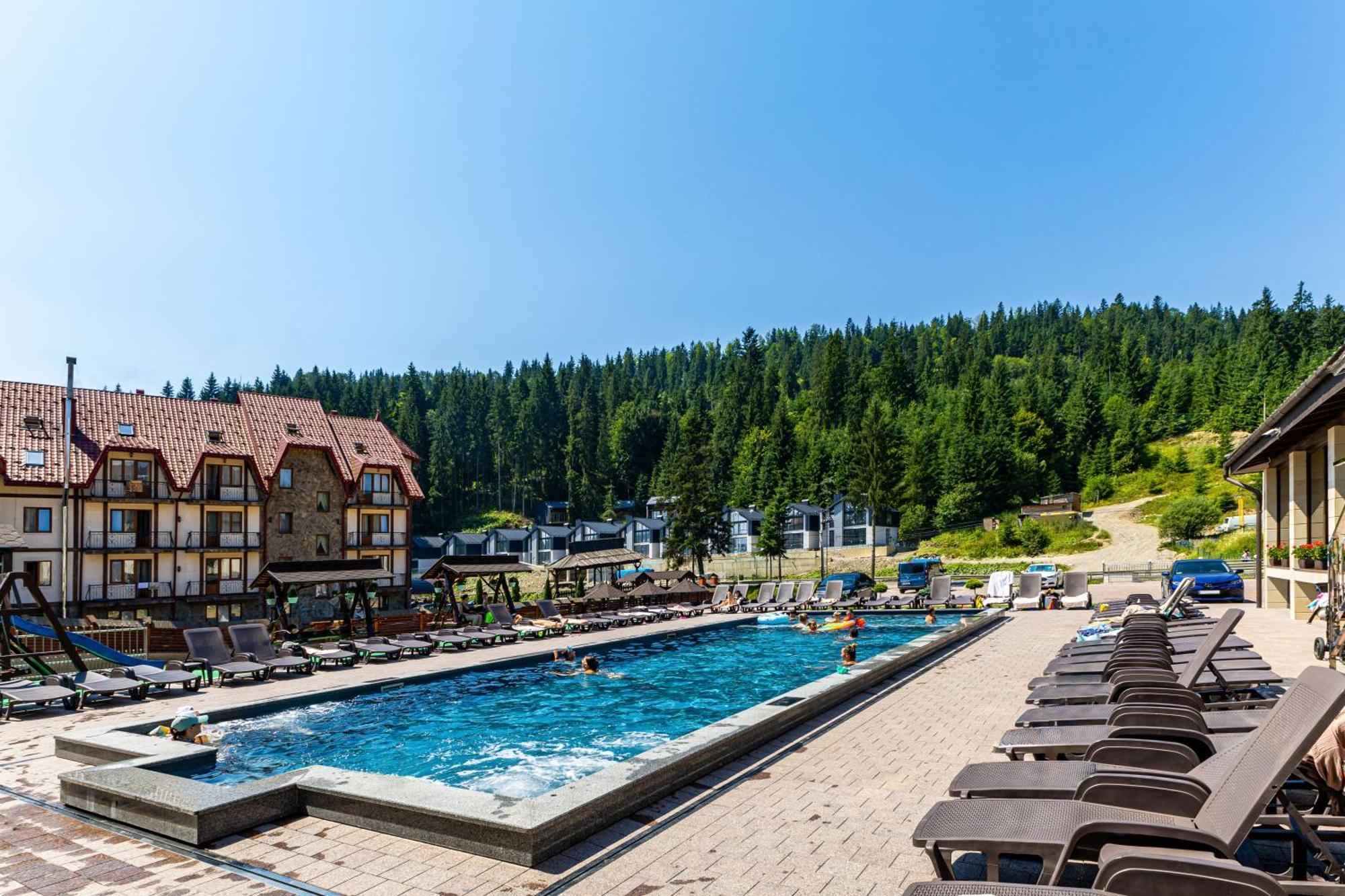 Continental Spa Resort Bukovel Exterior foto