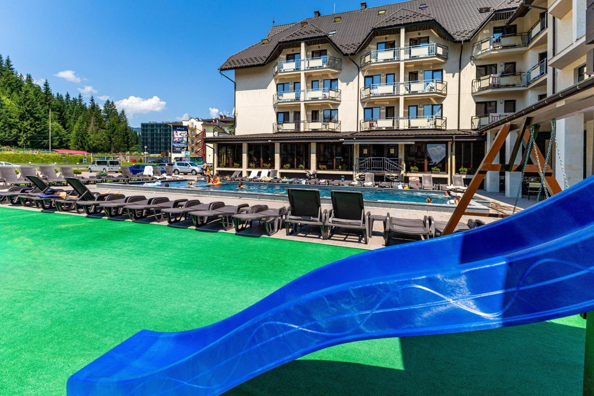 Continental Spa Resort Bukovel Exterior foto