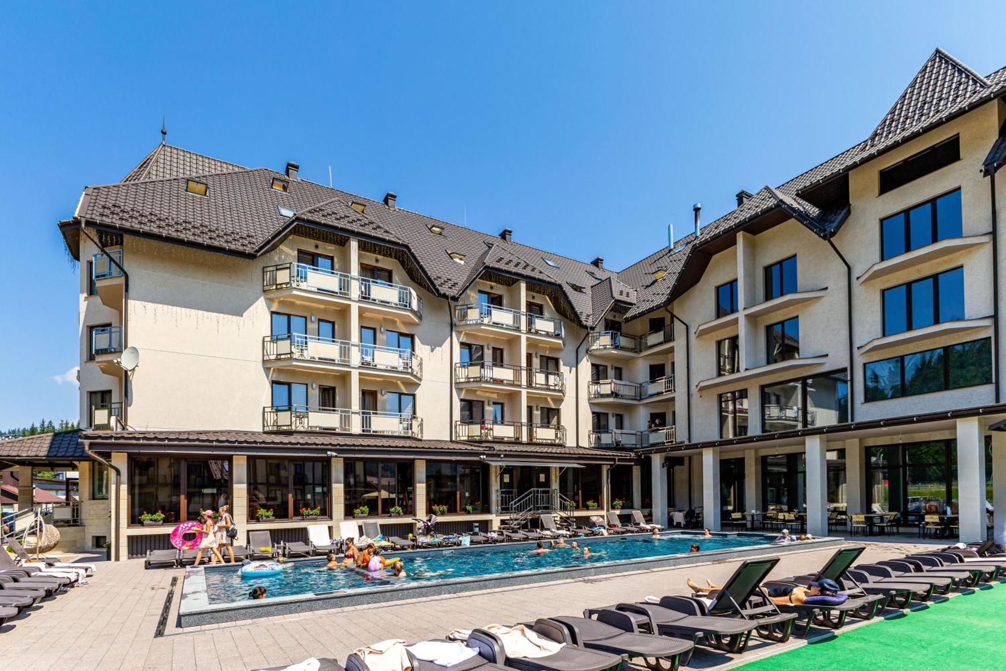 Continental Spa Resort Bukovel Exterior foto